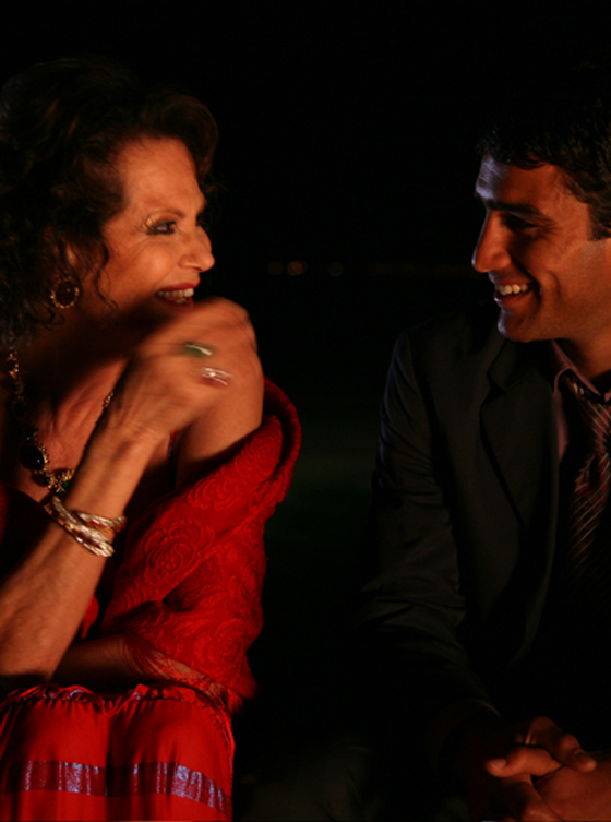 فيلم عن الميول الشاذةيجمع رملة عياري و كلوديا في باريس صورة رقم 3 فيلم عن الميول الشاذةيجمع رملة عياري و كلوديا في باريس صورة رقم 3