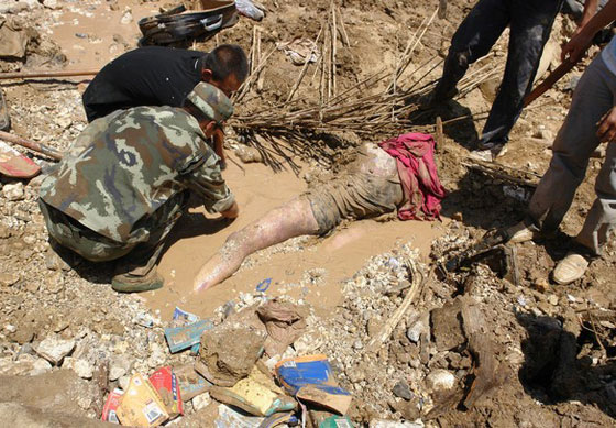 صورة رقم 22 - إجلاء 50 ألف شخص من الصين جراء الفياضانات في كوريا صورة رقم 22 - إجلاء 50 ألف شخص من الصين جراء الفياضانات في كوريا