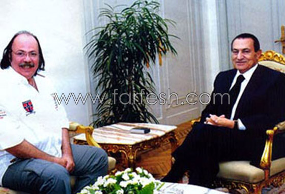 صورة رقم 4 - فرفش يسأل النجوم عن انطباعاتهم بعد لقائهم الرئيس مبارك صورة رقم 4 - فرفش يسأل النجوم عن انطباعاتهم بعد لقائهم الرئيس مبارك