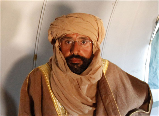 صورة رقم 6 - صور جديدة لسيف الاسلام القذافي بعد اعتقاله! صورة رقم 6 - صور جديدة لسيف الاسلام القذافي بعد اعتقاله!