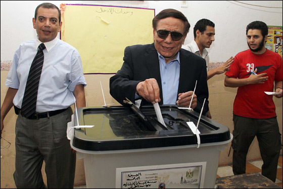 صورة رقم 15 - انتهاء الانتخابات الرئاسية بمصر وترقب حول هوية الرئيس المقبل صورة رقم 15 - انتهاء الانتخابات الرئاسية بمصر وترقب حول هوية الرئيس المقبل