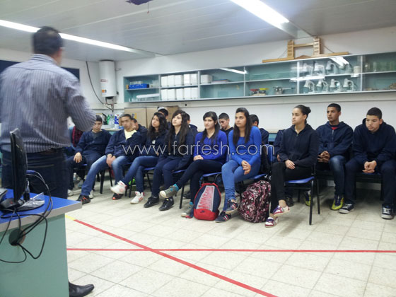 صورة رقم 1 - فعاليات توعية لخطر الكحول لطلاب الاعدادية والثانوية في الطيرة صورة رقم 1 - فعاليات توعية لخطر الكحول لطلاب الاعدادية والثانوية في الطيرة