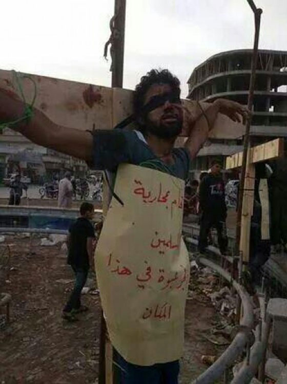 صورة رقم 1 - فيديو مؤلم.. شاهد جرائم داعش واعمالها الارهابية في حديقة الرشيد صورة رقم 1 - فيديو مؤلم.. شاهد جرائم داعش واعمالها الارهابية في حديقة الرشيد