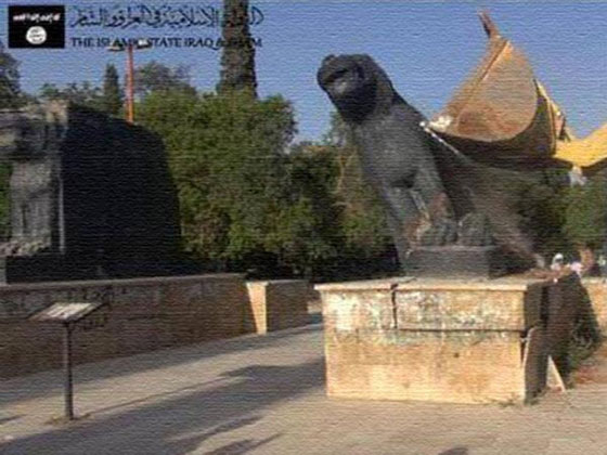 صورة رقم 6 - فيديو مؤلم.. شاهد جرائم داعش واعمالها الارهابية في حديقة الرشيد صورة رقم 6 - فيديو مؤلم.. شاهد جرائم داعش واعمالها الارهابية في حديقة الرشيد