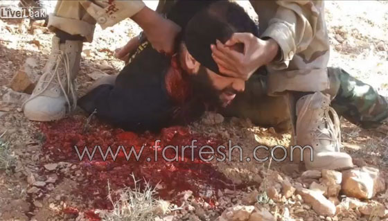 صورة رقم 1 - مؤلم.. ذبح جندي لبناني على يد داعش يؤجج غضب اللبنانيين! صورة رقم 1 - مؤلم.. ذبح جندي لبناني على يد داعش يؤجج غضب اللبنانيين!
