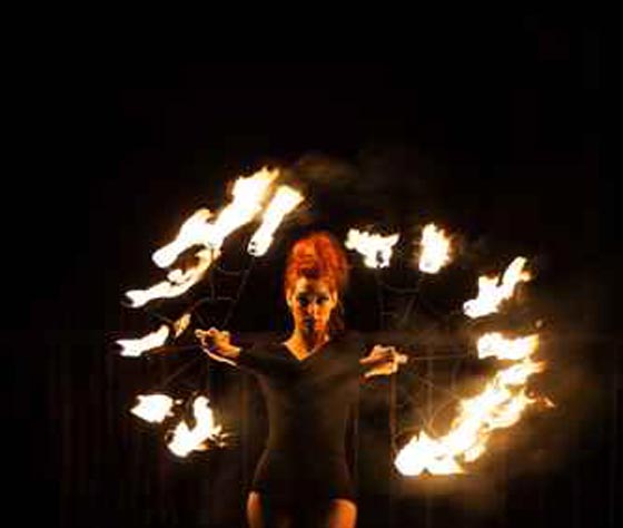 صورة رقم 1 - انا سريعة الغضب ولا يطفئ غضبي سوى النار. هل أنا ممسوسة بالجن؟ صورة رقم 1 - انا سريعة الغضب ولا يطفئ غضبي سوى النار. هل أنا ممسوسة بالجن؟