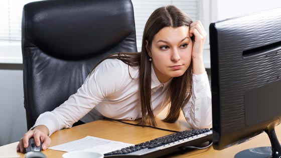 هل تجلسون مطولا أمام الكمبيوتر؟.. إليكم هذه النصائح الطبية! صورة رقم 12