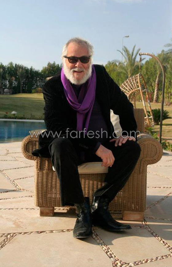 صورة رقم 9 - أصعب الأيام بحياة محمود عبد العزيز قبل الشهرة: باع جرائد ونام على الرصيف صورة رقم 9 - أصعب الأيام بحياة محمود عبد العزيز قبل الشهرة: باع جرائد ونام على الرصيف