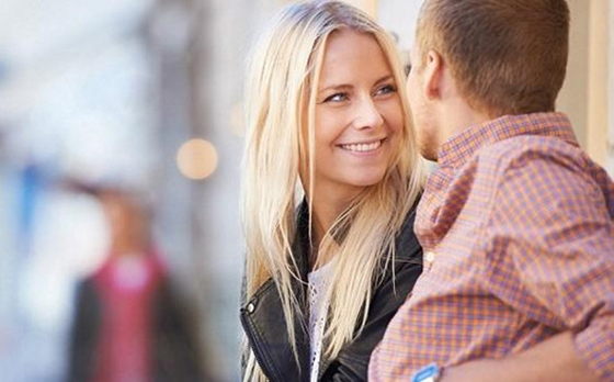 10 أشياء بسيطة يمكن أن تجعلك أكثر جاذبية أمام الآخرين صورة رقم 1