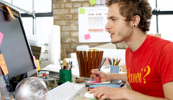 هل تجلسون مطولا أمام الكمبيوتر؟.. إليكم هذه النصائح الطبية! صورة رقم 11