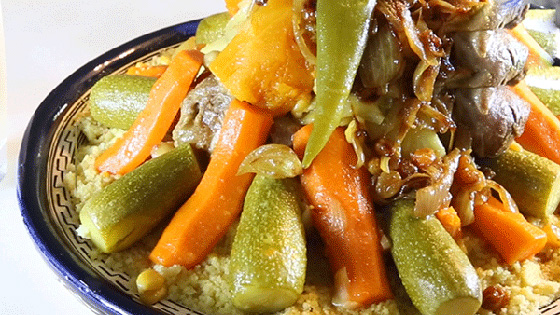 مأكولات شهية حول العالم لمائدة رمضان.. المطبخ المغربي صورة رقم 1