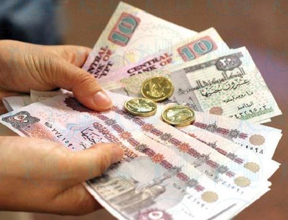 صورة رقم 3 - تقاليع العيد: سيلفي الحج، العيدية، ملابس العيد والمائدة، والشيوخ يحذ رون! صورة رقم 3 - تقاليع العيد: سيلفي الحج، العيدية، ملابس العيد والمائدة، والشيوخ يحذ رون!