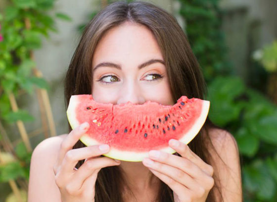 نصائح للعناية بالبشرة منذ مرحلة العشرينات صورة رقم 5