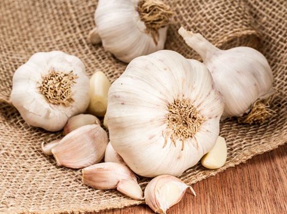 لمرضى الكبد.. احذروا تناول الثوم صورة رقم 5
