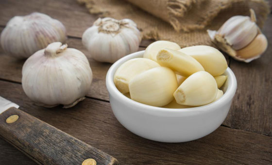 لمرضى الكبد.. احذروا تناول الثوم صورة رقم 3