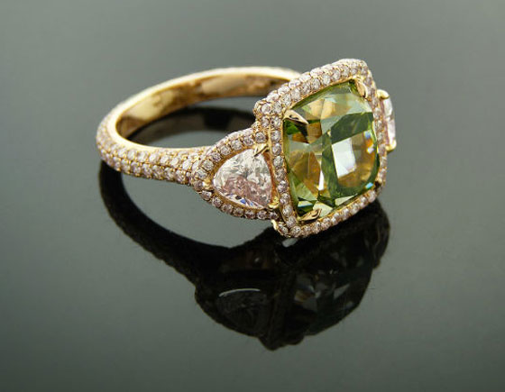 أغلى المجوهرات والأحجار الكريمة والألماسات حول العالم صورة رقم 2 أغلى المجوهرات والأحجار الكريمة والألماسات حول العالم صورة رقم 2