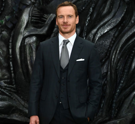 صورة رقم 16 - صور النساء والرجال الأكثر جمالا ووسامة في العالم.. بينهم عرب صورة رقم 16 - صور النساء والرجال الأكثر جمالا ووسامة في العالم.. بينهم عرب