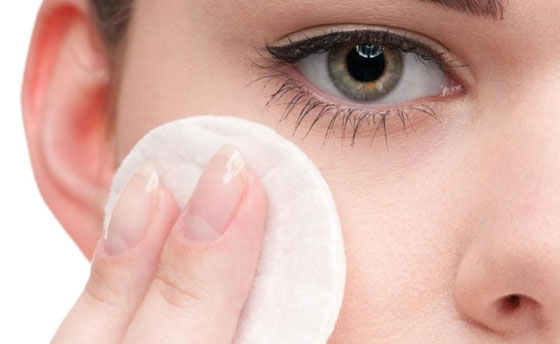 مستحضرات طبيعية لإزالة الماكياج.. جربيها!! صورة رقم 4 مستحضرات طبيعية لإزالة الماكياج.. جربيها!! صورة رقم 4