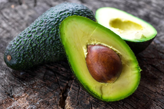 إذا كنت تقوم بريجيم لتنزيل الوزن.. فاحذر من هذه الفواكه والخضار! صورة رقم 2 إذا كنت تقوم بريجيم لتنزيل الوزن.. فاحذر من هذه الفواكه والخضار! صورة رقم 2