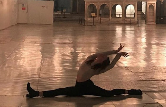  صورة رقم 1 -  صورة راقصة باليه في متحف آيا صوفيا  تثير الغضب في تركيا