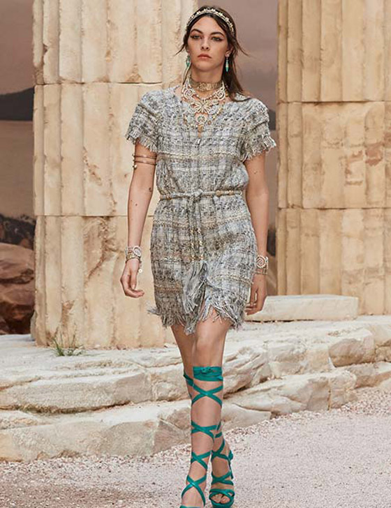 تعرفوا على أغلى 10 علامات تجارية وماركات عالمية للملابس في العالم صورة رقم 1