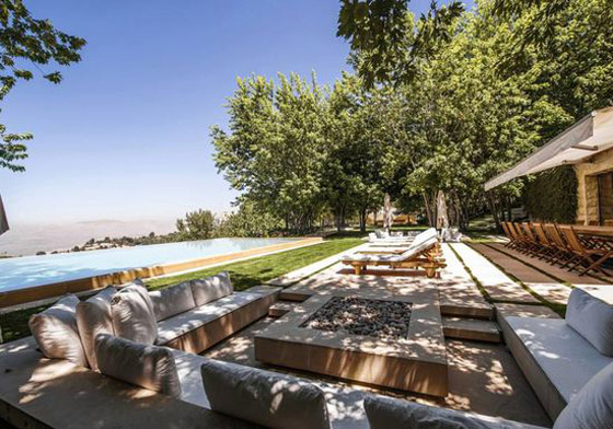 بالصور: تعرفوا على منزل إيلي صعب الفخم .. يساوي 20 مليون دولار صورة رقم 1