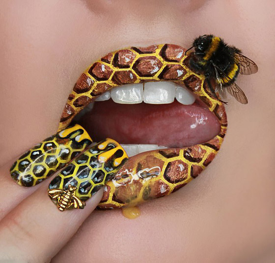 صور: فنانة مكياج تستخدم شفتيها كلوحة رسم فتحولهم لأجمل وأروع اللوحات صورة رقم 4