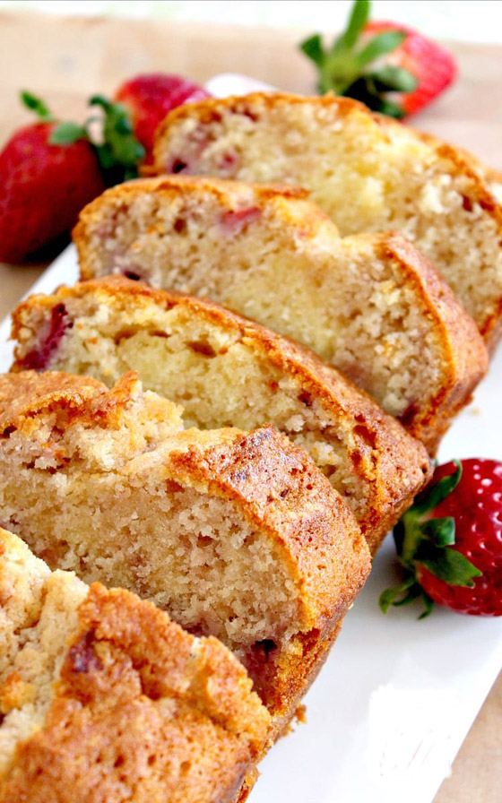 طريقة تحضير كيك الفراولة الهش بطعمه الرائع والطيب صورة رقم 10