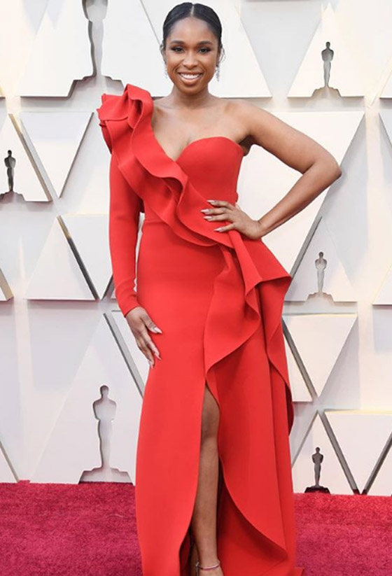 صور أجمل النجمات بأزياء المصمم اللبناني إيلي صعب. آخرهن سيلين ديون صورة رقم 15 صور أجمل النجمات بأزياء المصمم اللبناني إيلي صعب. آخرهن سيلين ديون صورة رقم 15