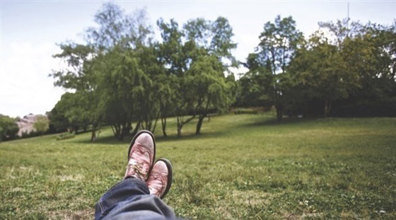 الجلوس أو المشي بالطبيعة لعلاج الإجهاد والتوتر صورة رقم 4