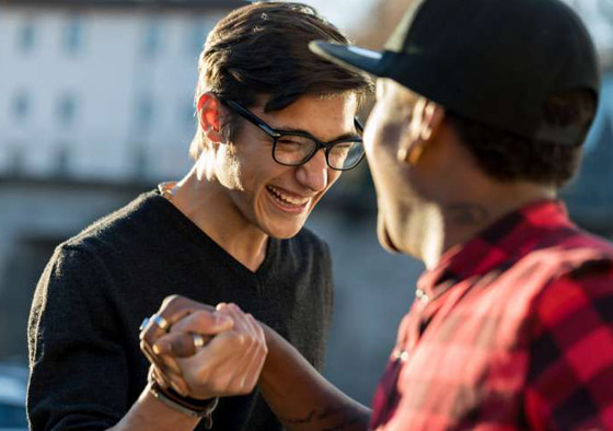 فوائد سحرية للضحك تثبت المثل القائل (اضحك تضحك لك الدنيا) صورة رقم 3 فوائد سحرية للضحك تثبت المثل القائل (اضحك تضحك لك الدنيا) صورة رقم 3