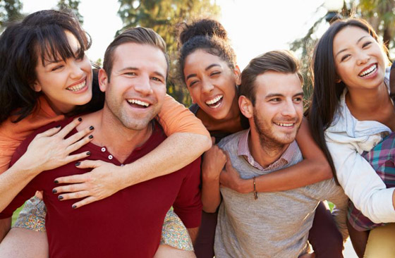 فوائد سحرية للضحك تثبت المثل القائل (اضحك تضحك لك الدنيا) صورة رقم 7 فوائد سحرية للضحك تثبت المثل القائل (اضحك تضحك لك الدنيا) صورة رقم 7