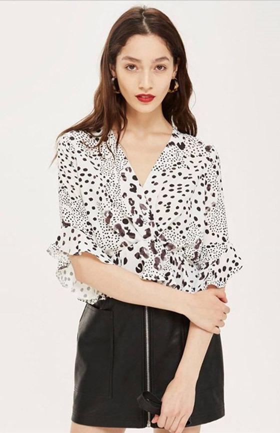 بالصور: جلود الحيوانات موضة ألوان أزياء صيف 2019 صورة رقم 2