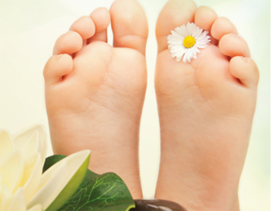 مجموعة طرق رائعة للاعتناء بالقدمين مع قدوم فصل الصيف صورة رقم 8 مجموعة طرق رائعة للاعتناء بالقدمين مع قدوم فصل الصيف صورة رقم 8