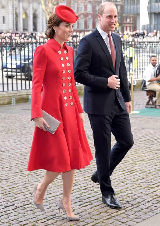 بالصور: 4 فساتين لا تتخلى عنهم الدوقات و الأميرات صورة رقم 10