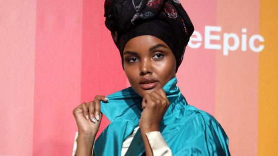 عارضة أزياء بالبوركيني على غلاف مجلة أمريكية شهيرة.. صور صورة رقم 3