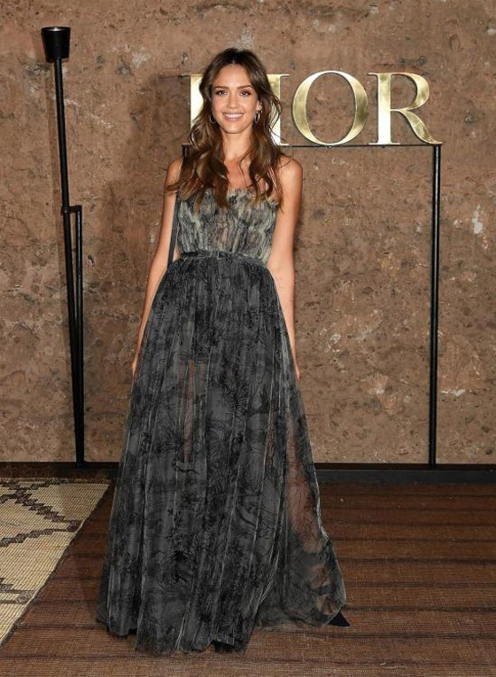 أجمل وأبرز أزياء النجمات العالميات من دار ديور في المغرب صورة رقم 3 أجمل وأبرز أزياء النجمات العالميات من دار ديور في المغرب صورة رقم 3