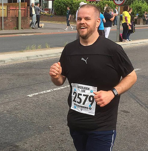 رجل يخسر 215 كيلوغراما ويصبح أكبر خاسر وزن.. إليكم ما تغير! صورة رقم 17