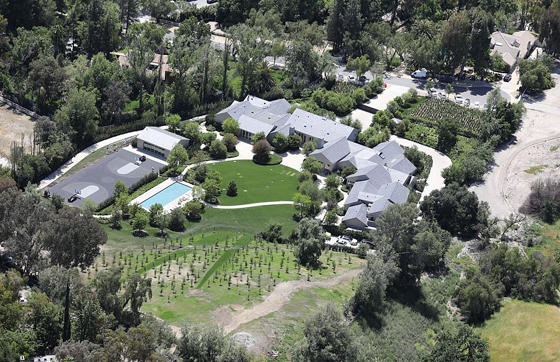 صور قصر كيم كاردشيان الذي يبلغ سعره 60 مليون دولار صورة رقم 3