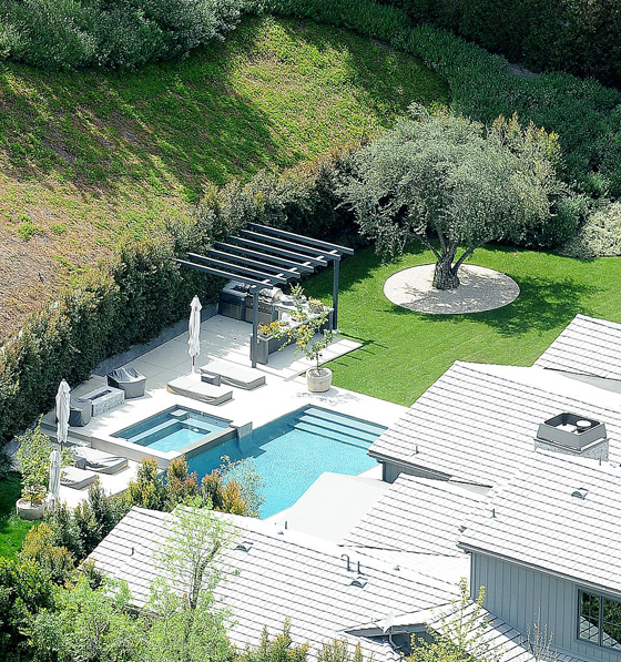 صور قصر كيم كاردشيان الذي يبلغ سعره 60 مليون دولار صورة رقم 9