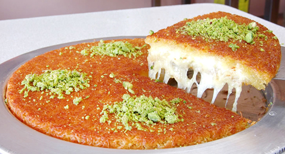 حلويات رمضانية: طريقة عمل الكنافة بالقشطة صورة رقم 8 حلويات رمضانية: طريقة عمل الكنافة بالقشطة صورة رقم 8