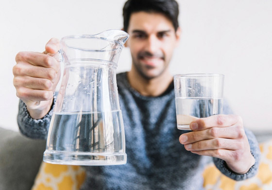 أيهما أفضل لصحتك؟ الماء البارد أم الماء الدافئ؟ صورة رقم 3