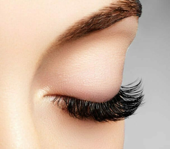 5 نصائح للحصول على رموش كثيفة جذابة وصحية براقة صورة رقم 4 5 نصائح للحصول على رموش كثيفة جذابة وصحية براقة صورة رقم 4