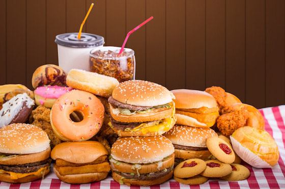 البرغر والآيس كريم.. الأطعمة الفائقة التصنيع مرتبطة بالموت المبكر! صورة رقم 2