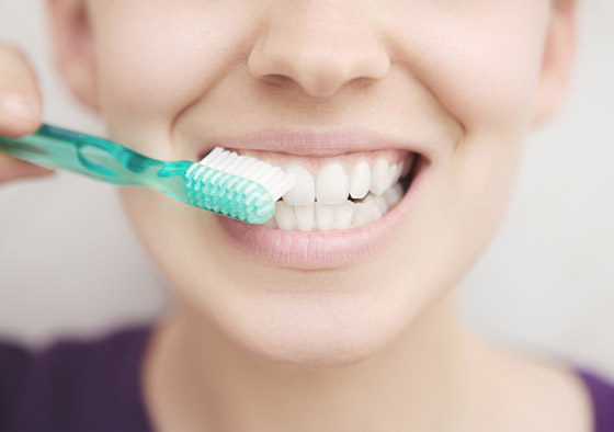 حقائق مخيفة عن فرشاة الأسنان.. نصائح لكيفية حماية أسنانك! صورة رقم 7