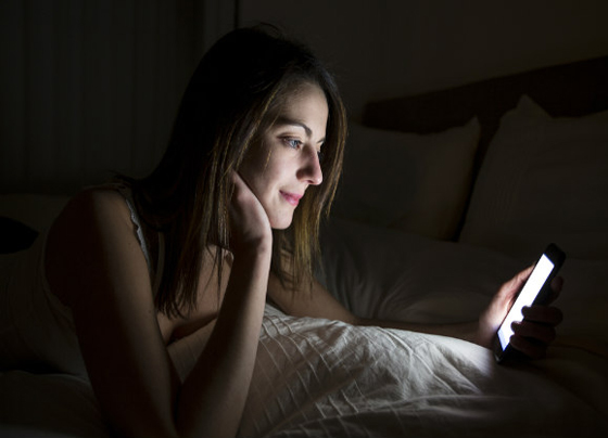 4 أبراج تتربع على عرش السهر في تصفح الإنترنت.. فهل برجك منهم؟ صورة رقم 1