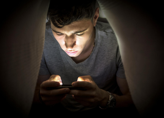 4 أبراج تتربع على عرش السهر في تصفح الإنترنت.. فهل برجك منهم؟ صورة رقم 5