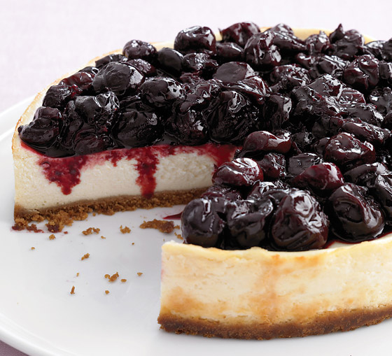 طريقة تحضير تشيز كيك البلوبري بدون فرن لأطيب وأشهى الحلويات الباردة صورة رقم 3