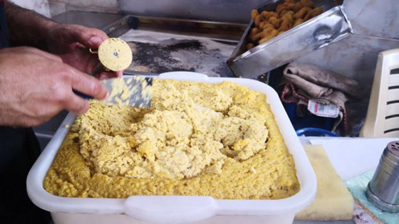 بعد يومها العالمي: لماذا يحتفظ محترفو الفلافل بسرها؟ فما هو أصلها؟ صورة رقم 10