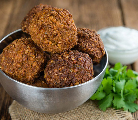 بعد يومها العالمي: لماذا يحتفظ محترفو الفلافل بسرها؟ فما هو أصلها؟ صورة رقم 1